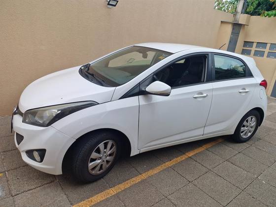 HYUNDAI HB20 1.6 COMFORT PLUS 16V FLEX 4P AUTOMÁTICO